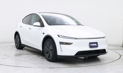 2026 Tesla Model Y Long Range
