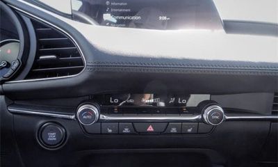 2022 Mazda MAZDA3 Preferred Package