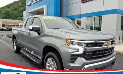 2025 Chevrolet Silverado LT L
