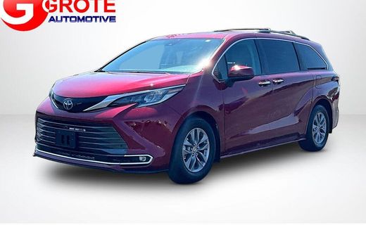 2021 Toyota Sienna XLE