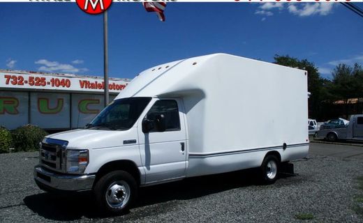 2017 Ford E-350
