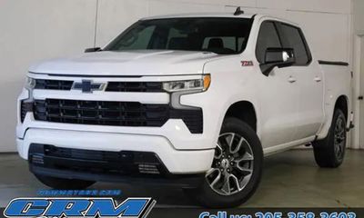 2022 Chevrolet Silverado RST