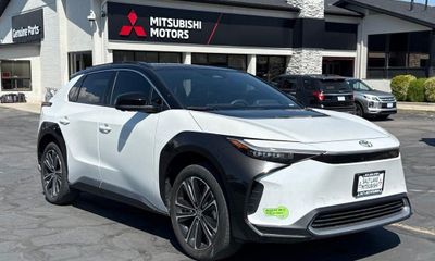 2023 Toyota BZ4X Limited