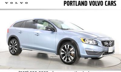 2018 Volvo V60CC Premier