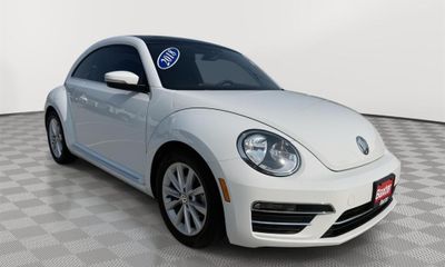 2018 Volkswagen Beetle SE