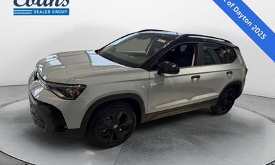 2026 Volkswagen Taos SE Black