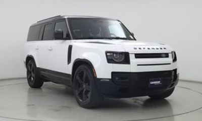 2023 Land Rover Defender 130 X Dynamic