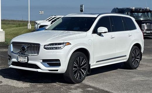2023 Volvo XC90 Plus Bright