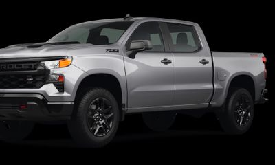2026 Chevrolet Silverado Trail Boss Custom