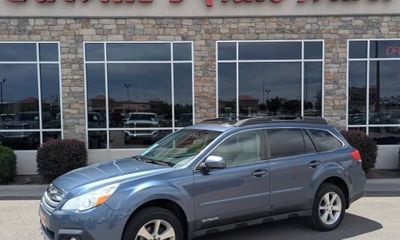 2013 Subaru Outback Limited Moon Roof