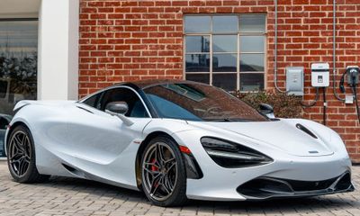 2018 McLaren 720S Luxury