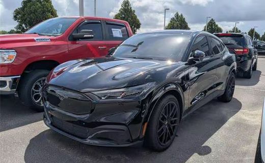 2025 Ford Mustang Mach-E Premium