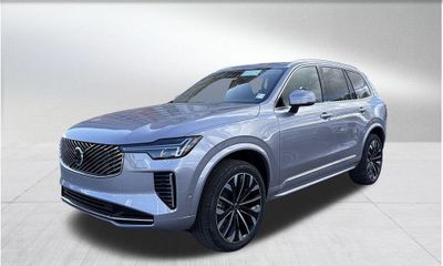 2026 Volvo XC90 Ultra Dark