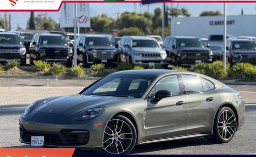 2022 Porsche Panamera
