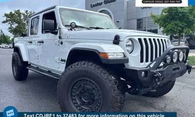 2023 Jeep Gladiator Sport