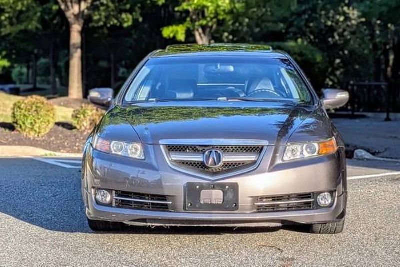 2007 Acura TL — a typically priced live listing