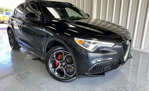 2023 Alfa Romeo Stelvio TI
