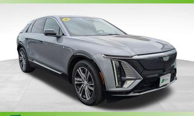 2024 Cadillac Lyriq LUX 1