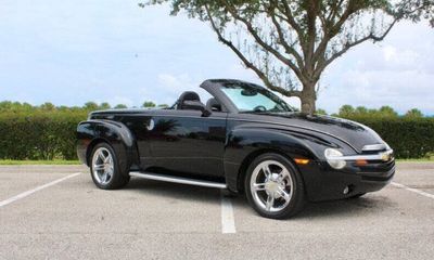 2005 Chevrolet SSR LS