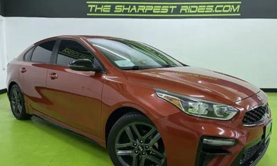 2021 Kia Forte GT Line