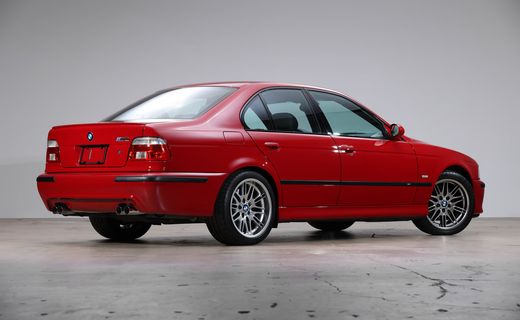 2003 BMW M5