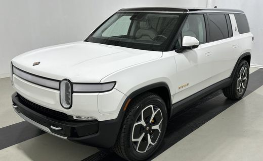 2024 Rivian R1S Adventure