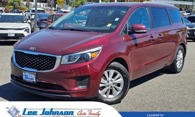2017 Kia Sedona LX