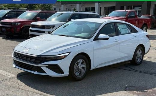 2026 Hyundai Elantra SE