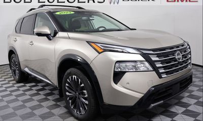 2025 Nissan Rogue Platinum