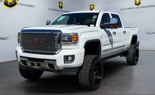 2015 GMC Sierra Denali