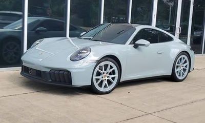 2026 Porsche 911 Carrera GTS 4