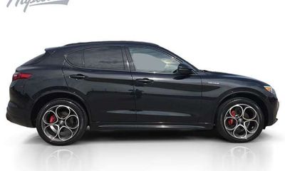2023 Alfa Romeo Stelvio TI