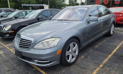 2013 Mercedes-Benz S-Class S550V 4 Matic