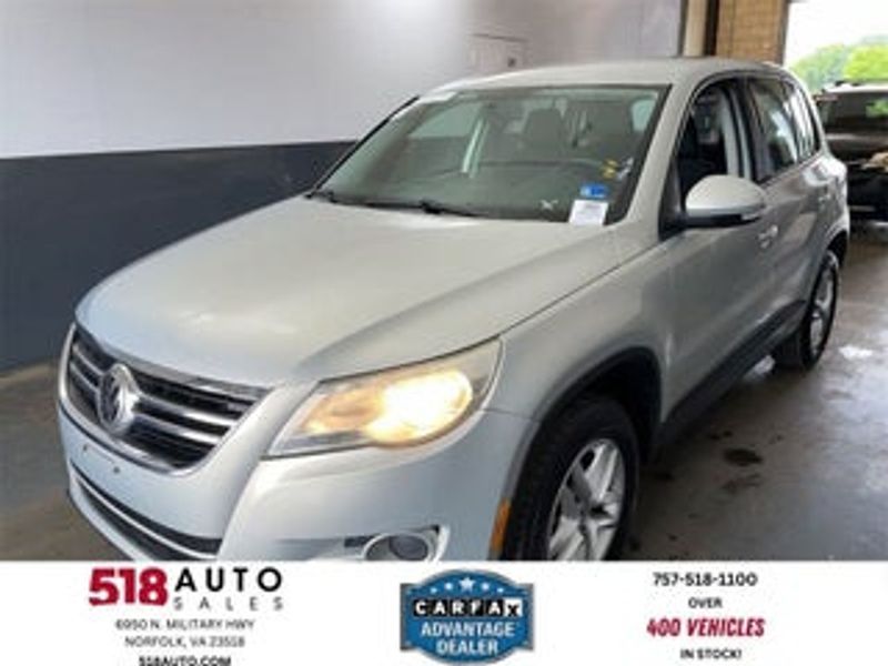 2011 Volkswagen Tiguan — a typically priced live listing