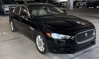 2017 Jaguar XE Premium