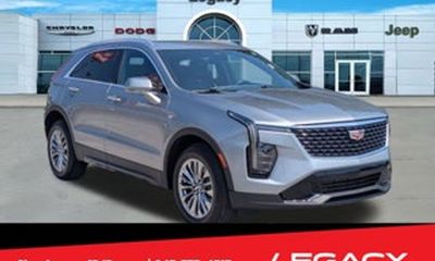 2023 Cadillac XT4 Premium Luxury