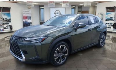 2019 Lexus UX 200 Base Luxury