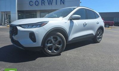 2025 Ford Escape ST Line Select
