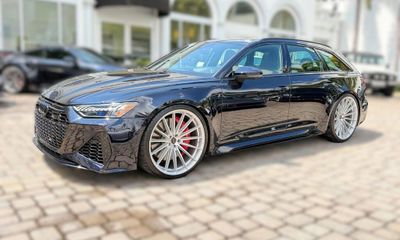2021 Audi RS 6 Avant Quattro