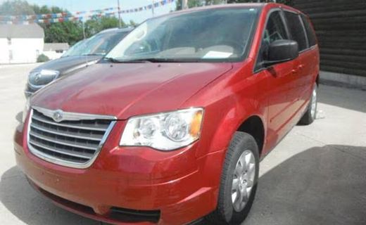 2009 Chrysler Town AND Country LX