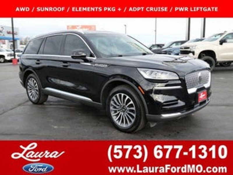 2023 Lincoln Aviator — a typically priced live listing