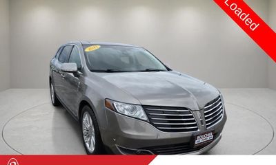 2017 Lincoln MKT Elite