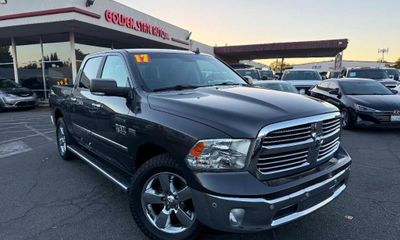 2017 Ram 1500 SLT