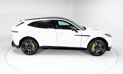 2023 Aston Martin DBX DBX707