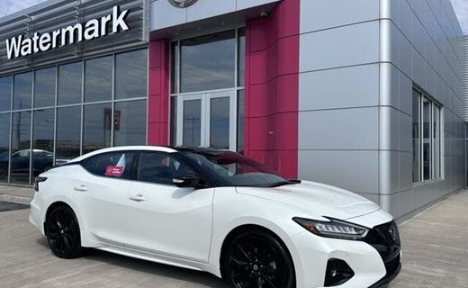2022 Nissan Maxima SR