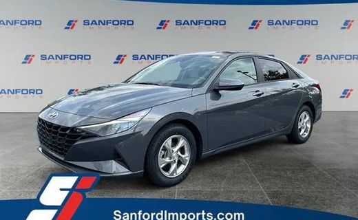 2023 Hyundai Elantra SE