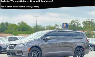 2023 Chrysler Pacifica Touring L