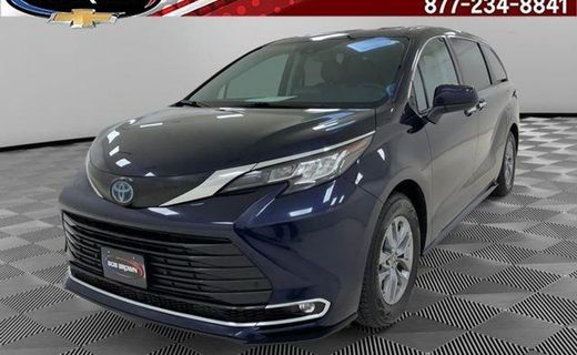 2022 Toyota Sienna XLE