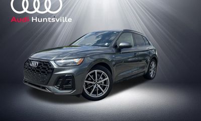 2023 Audi Q5 E S Line Quattro