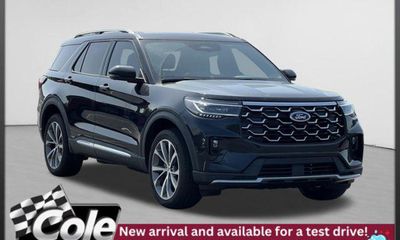 2025 Ford Explorer Platinum